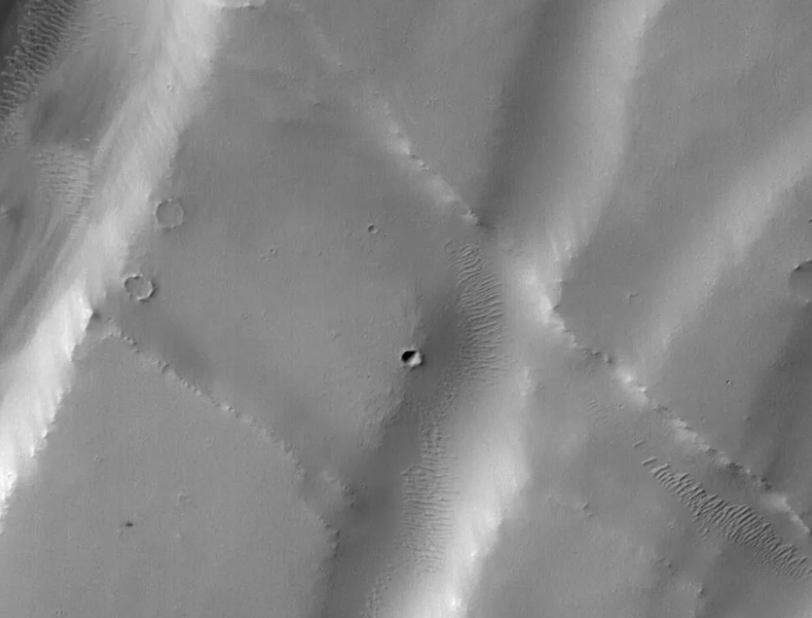 Nuevos cráteres de Marte son identificados por inteligencia artificial