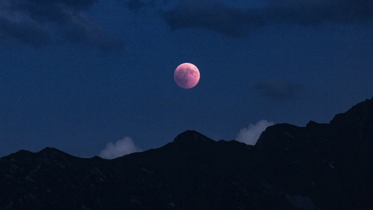 Un eclipse lunar penumbral podrá verse este viernes 5 de mayo