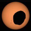 Perseverance capta un eclipse en Marte. La sombra de Fobos eclipsa parcialmente el Sol