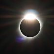Vas a querer saber esto antes de observar el eclipse solar total del 8 de abril