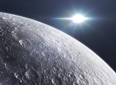 Una luna extra orbita la Tierra y ahora sabemos de dónde salió